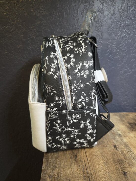 Disney Alice in Wonderland Black and White Loungefly Backpack NEW main image 5